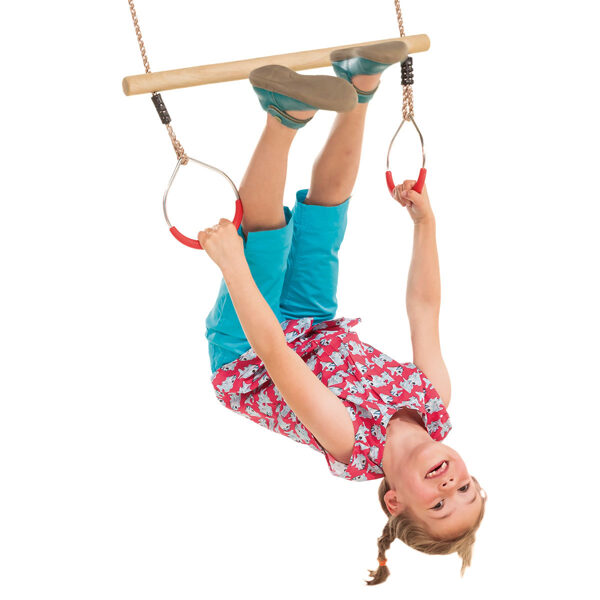 Wooden trapeze with metal rings
